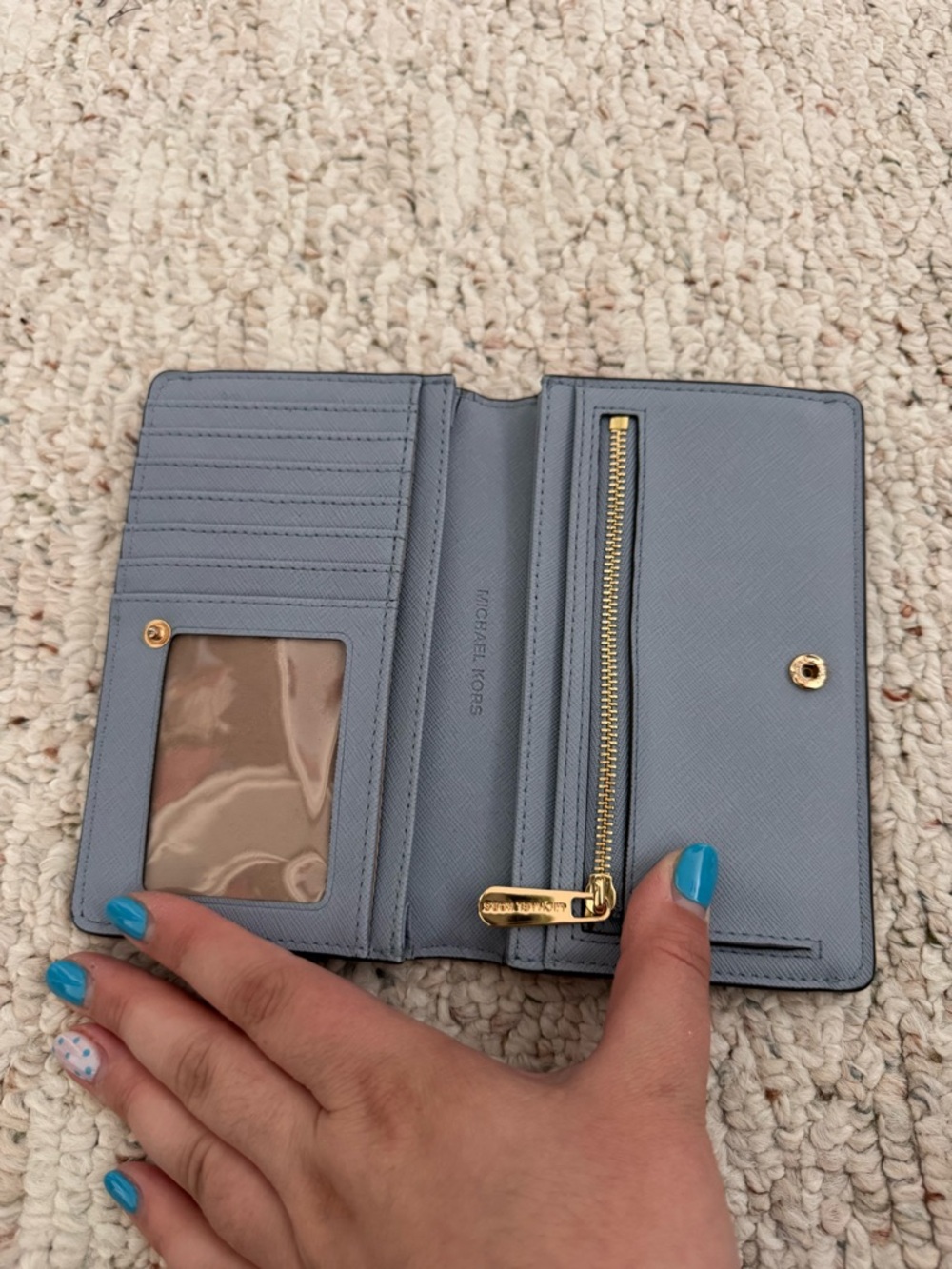MICHAEL KORS Jet Set Travel Leather Pale Blue Wallet - Picture 2 of 4